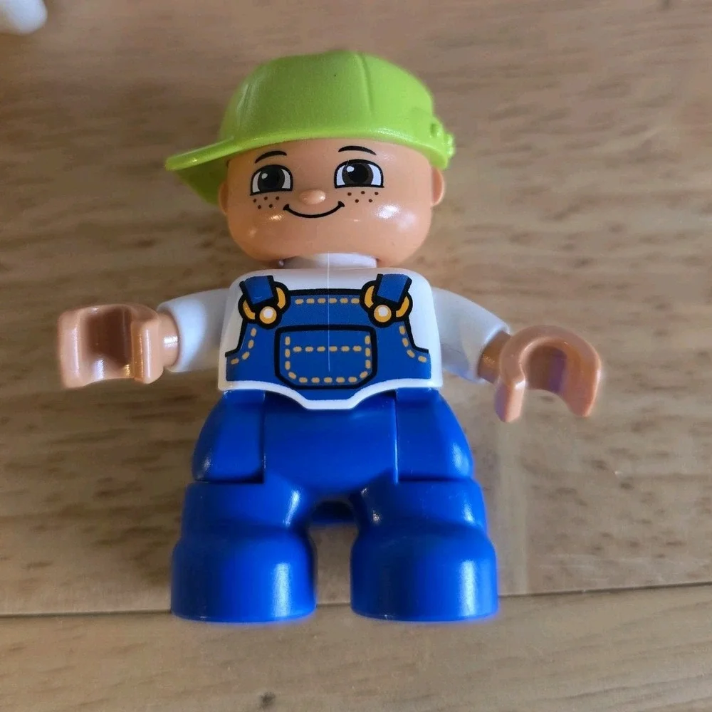 Lego DUPLO Boy In Overalls Farm Animals Horse‎ Cow Chicken